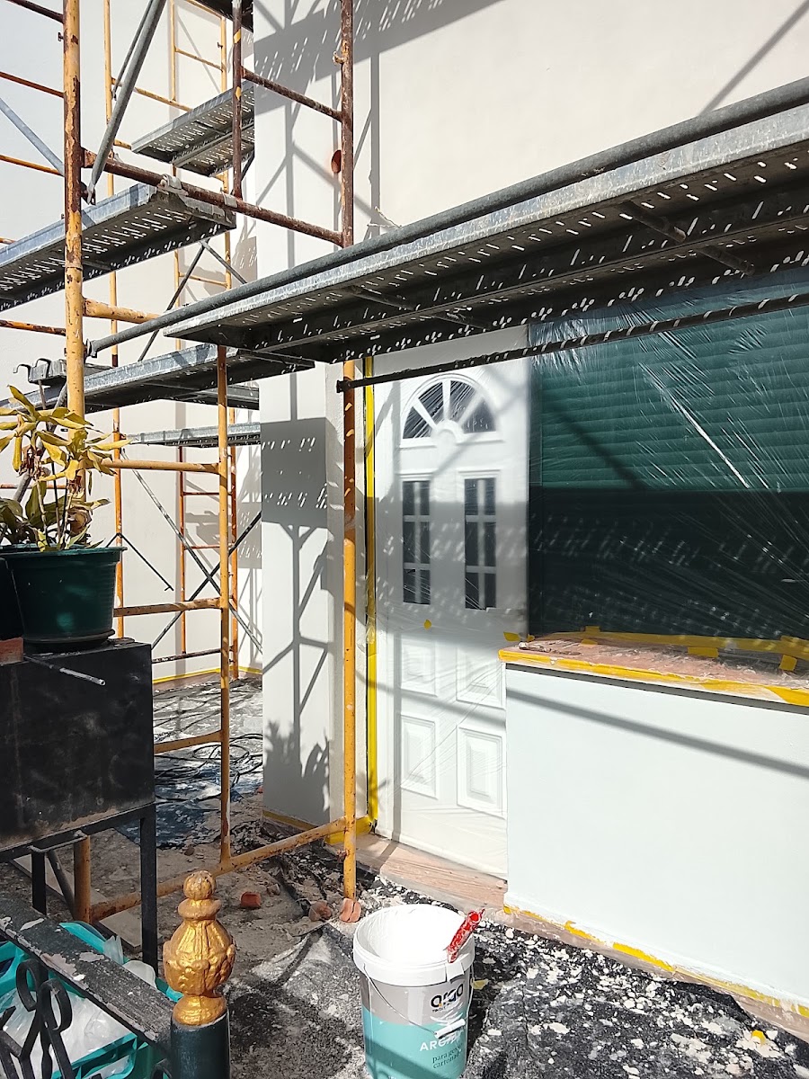 JLuxo construções e pinturas foto 2