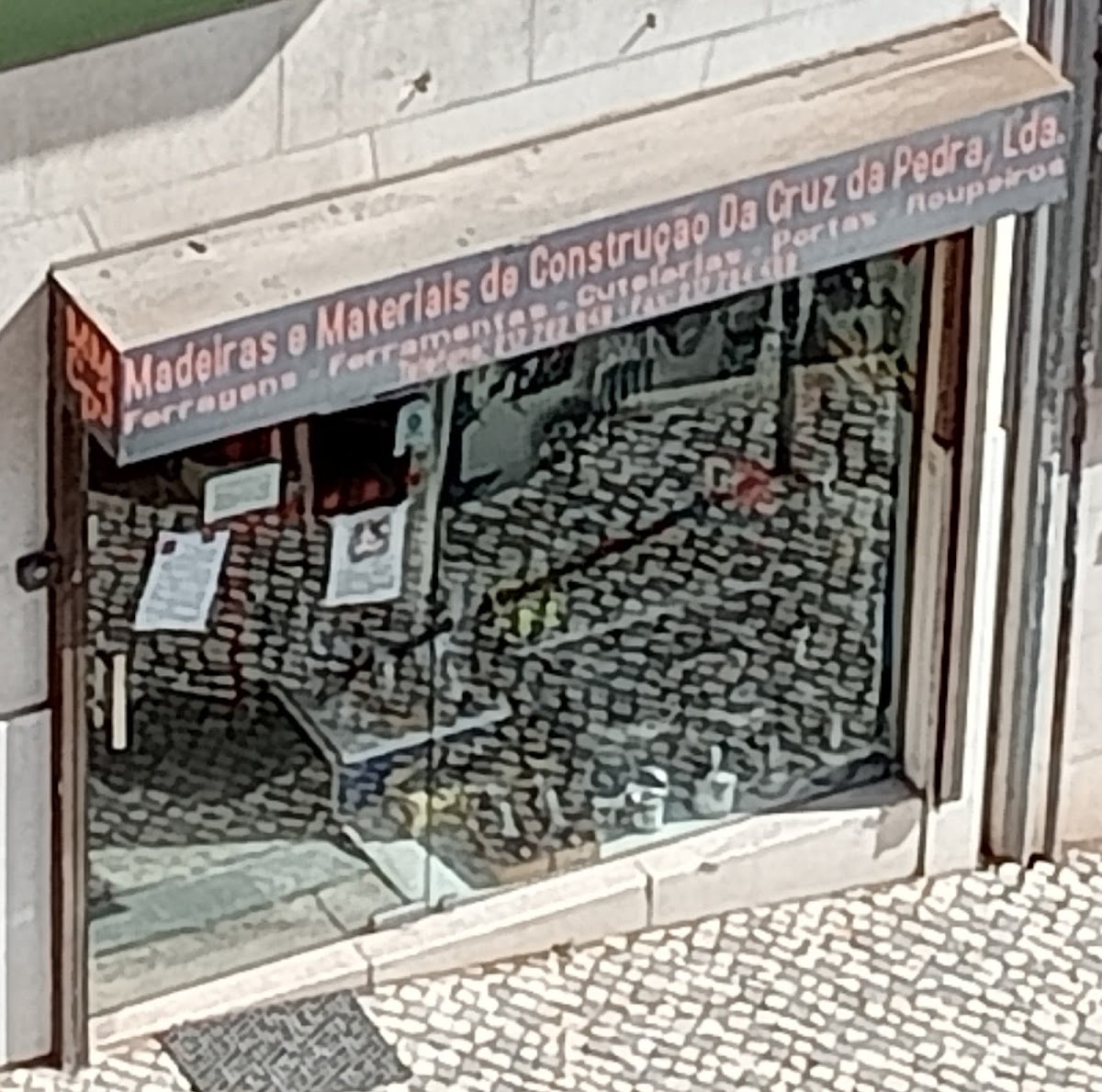 Madeiras e Materiais de Construção da Cruz da Pedra, Lda foto 1