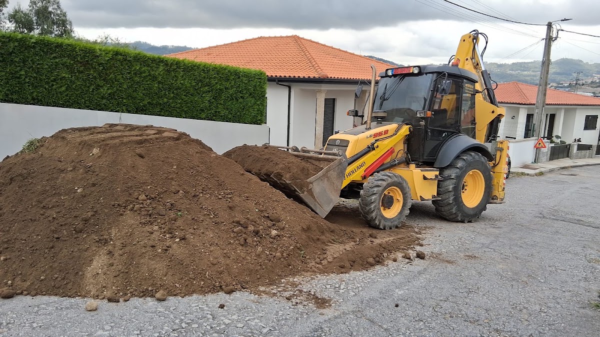 Motivo Rústico – Construções e Terraplanagens foto 10