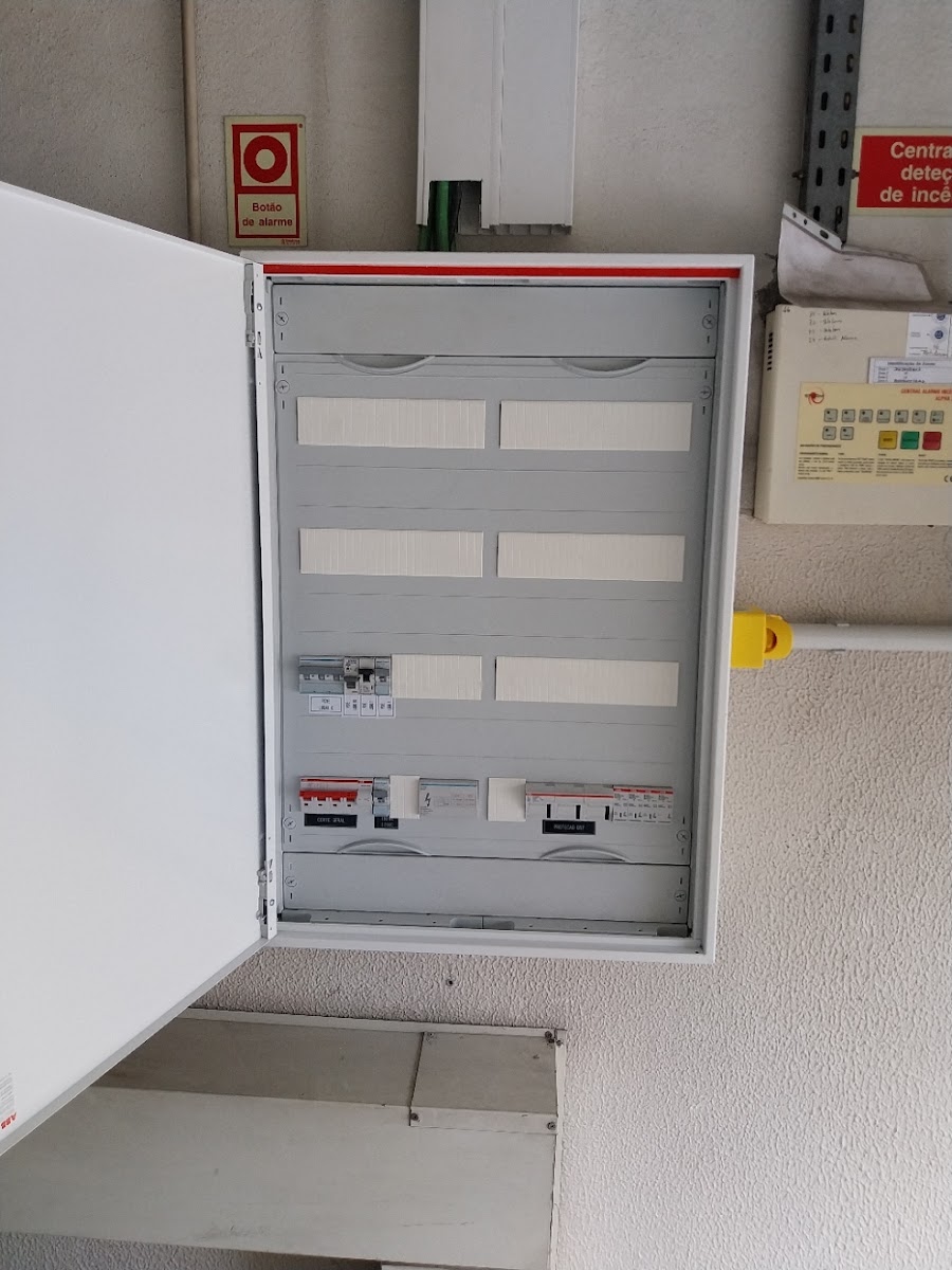 Voltic Soluções Elétricas - Instalações Porto, Gaia, Maia, Matosinhos, Vila do Conde foto 10