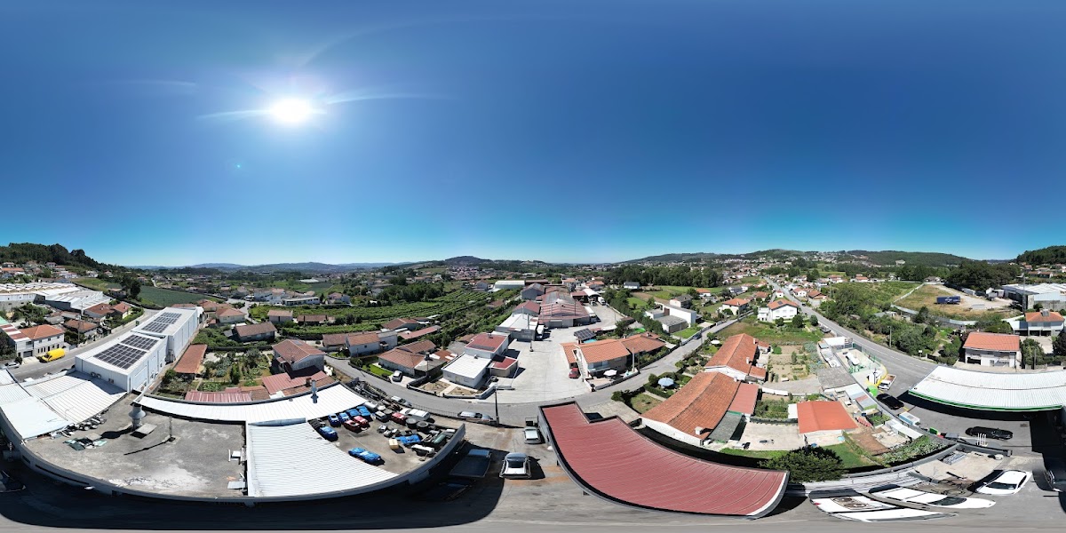 Carpintaria Montakit - Portas, Roupeiros e Cozinhas à Medida foto 7