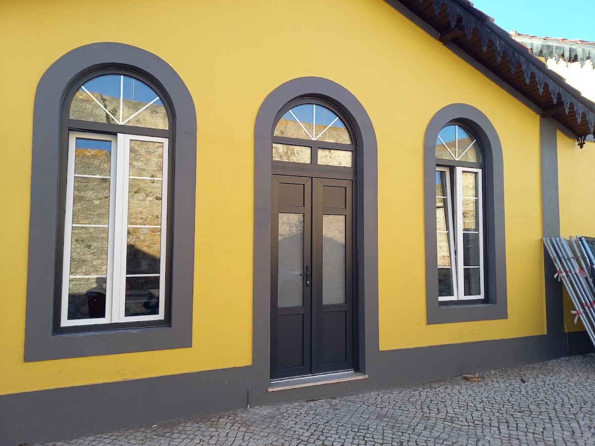 Wiknaplast Porto - Portas e Janelas em PVC foto 4