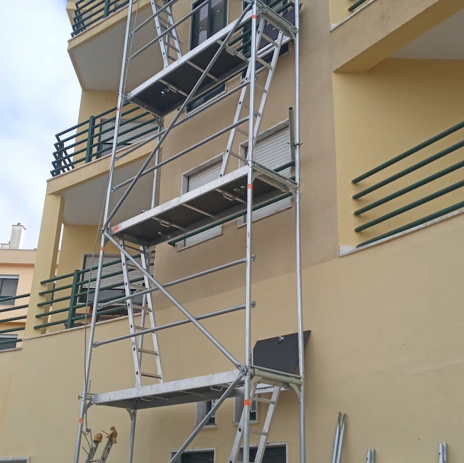 Andaimes Portugal Aluguer e Obras foto 3