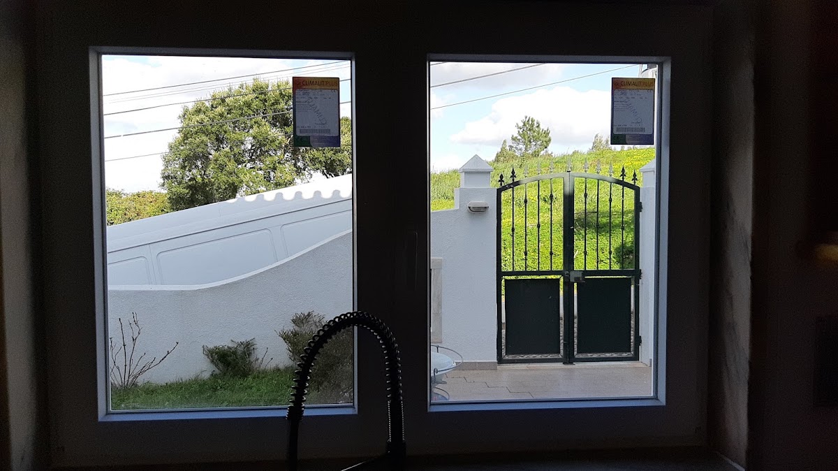 Caixitécnica, Janelas em Pvc e Alumínio