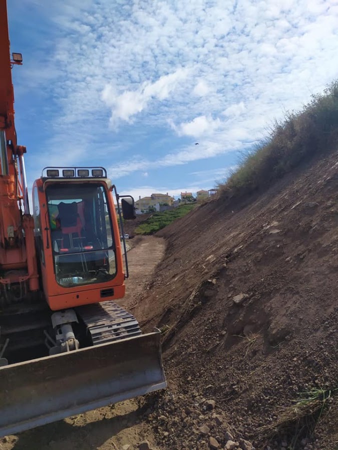 Rota Certa -Construção Civil, Escavações e Demolições . foto 2