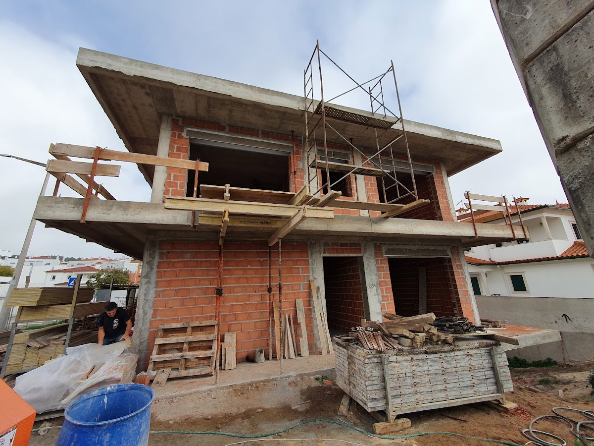 Alburiconstroi - Construções e Obras Publicas, Lda.